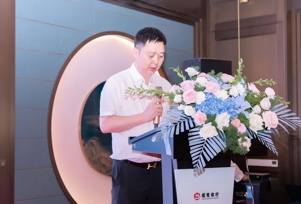 1687849225937856.jpg 1687849225937856.jpg