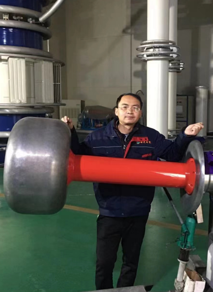 郭峰工作照_副本.jpg