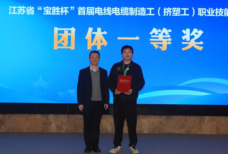 1763204732854335.jpg 团一.jpg